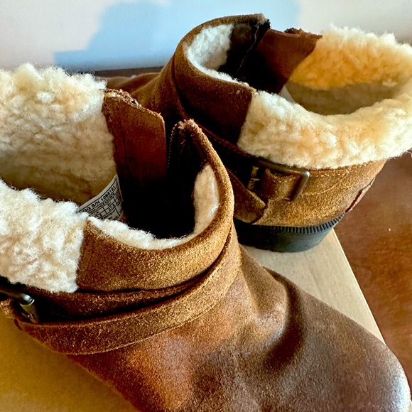 Ugg booties - Picture 4 of 4